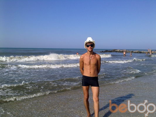  ,   Kostia, 36 ,   