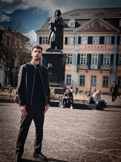  Homberg,   , 28 ,   ,   