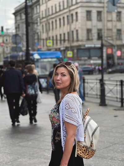  -,   Elena, 51 ,     , c 