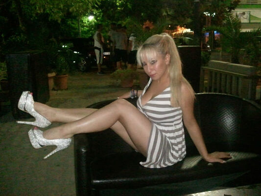  ,   Lola, 35 ,   ,   , c 