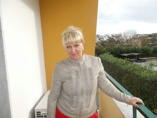  ,   Scarllet, 61 ,     , c 