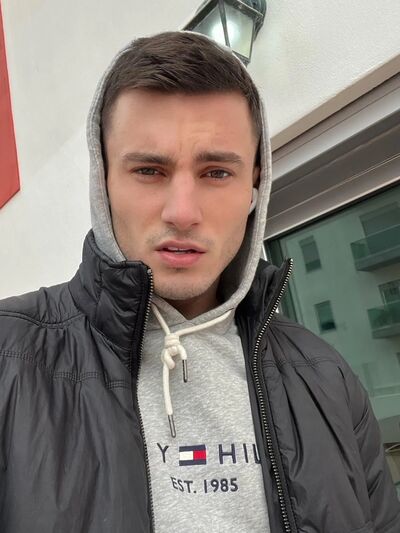  ,   Vladislav, 35 ,   ,   