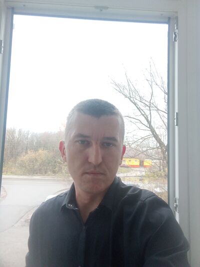  ,   Mikhail, 36 ,   ,   , c , 