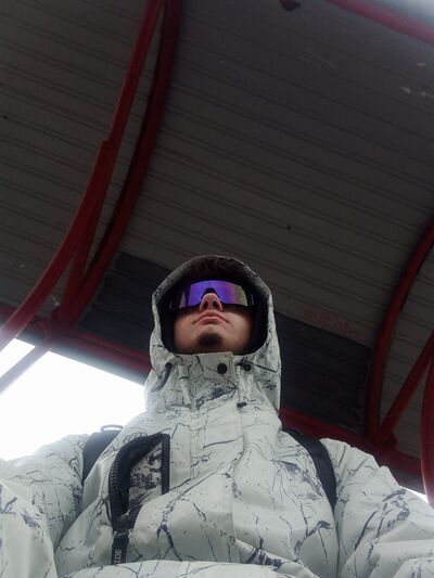  ,   Vladyslav, 21 ,   ,   