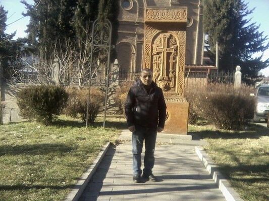  ,   Petros, 57 ,   