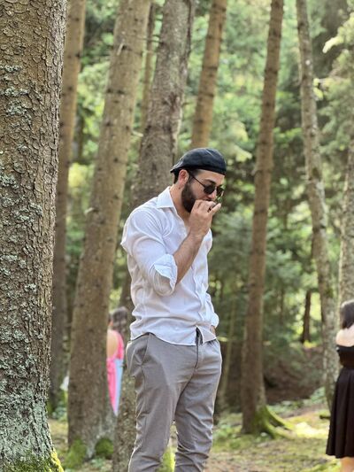  ,   Leon, 28 ,   ,   