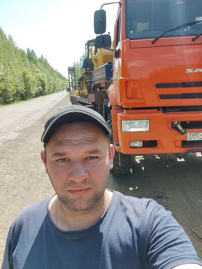  ,   Dmitry, 35 ,   ,   