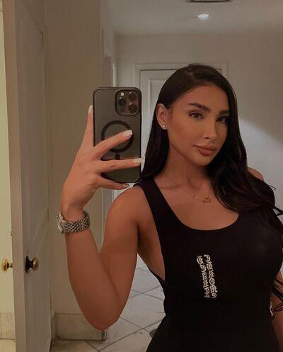  ,   Annie, 28 ,   ,   