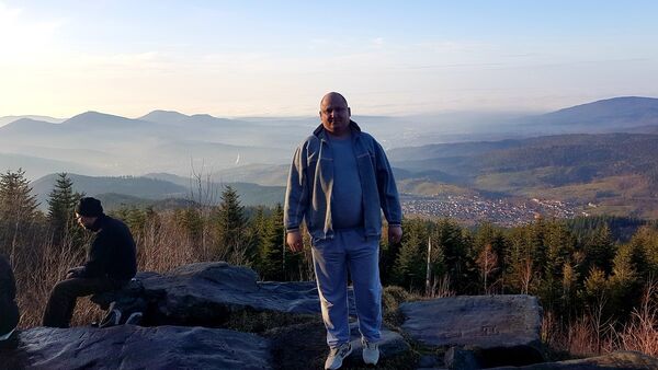  ,   Vadim, 48 ,   ,   , c 