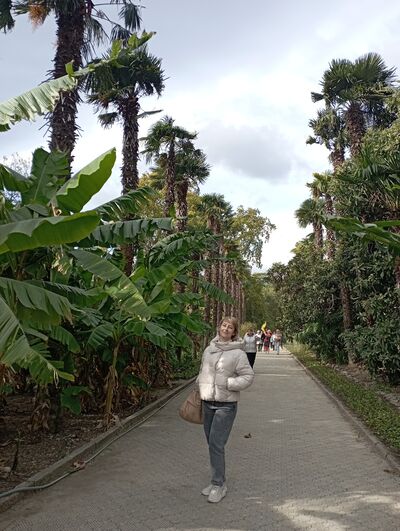  --,   Eve, 44 ,   ,   , c 