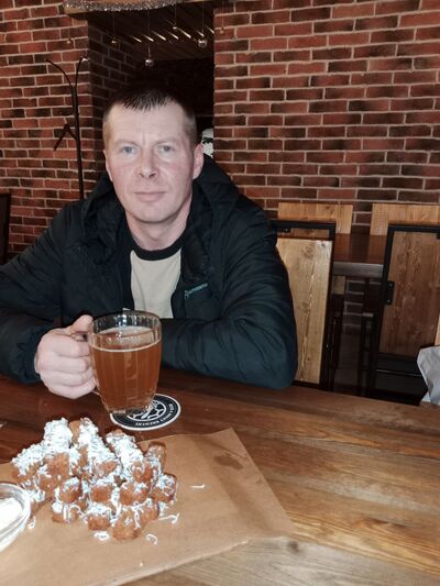  ,   Konstantin, 48 ,   ,   