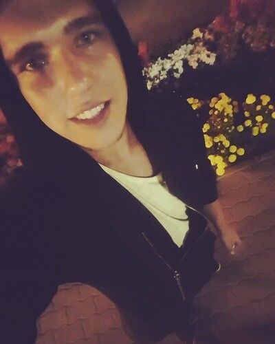  ,   Mihail, 25 ,   