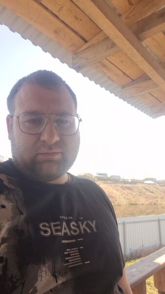  ,   Denis, 33 ,   ,   