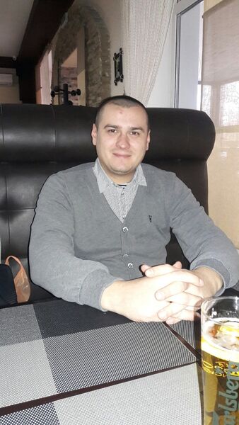  ,   Evgeniy, 33 ,   