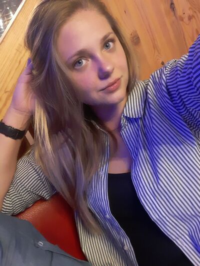  ,   Viktoria, 26 ,   ,   