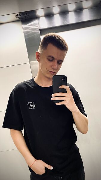  --,   , 22 ,   