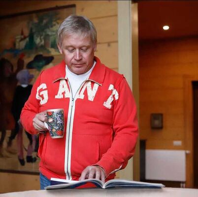  Anthem,   Frank Antoni, 57 ,   ,   