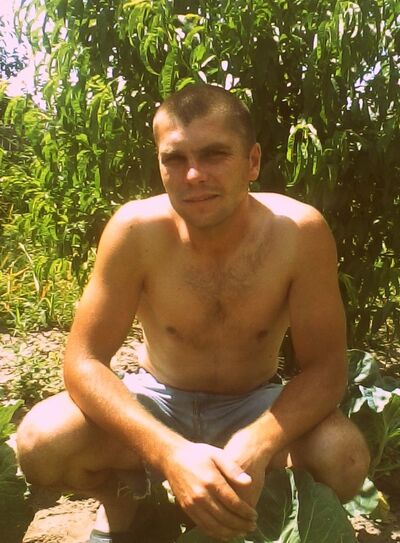  ,   Sergei, 40 ,   