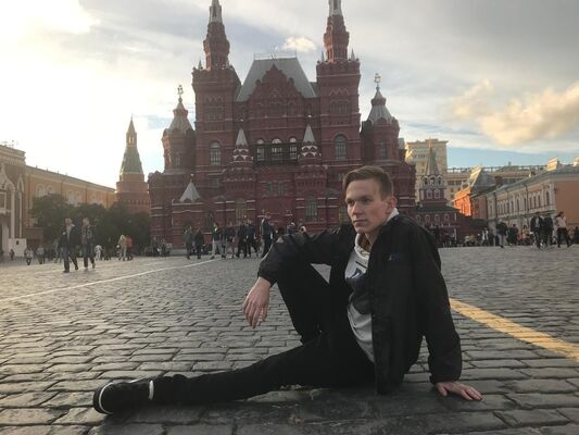  ,   Andrew, 27 ,   