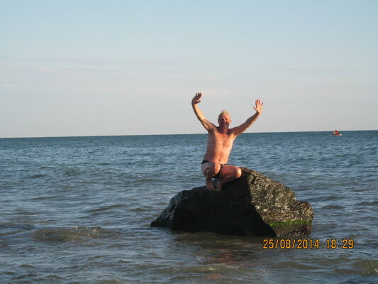   ,   Vlad, 45 ,   