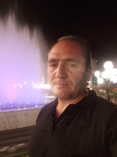  ,   Armen, 43 ,   ,   