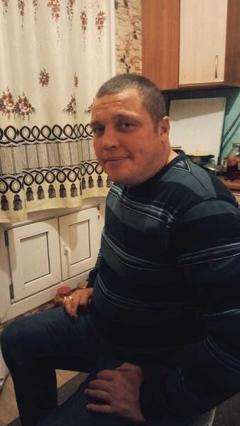  ,   Maxim, 37 ,   ,   