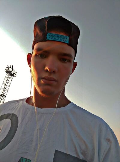  ,   Vlad, 20 ,   ,   