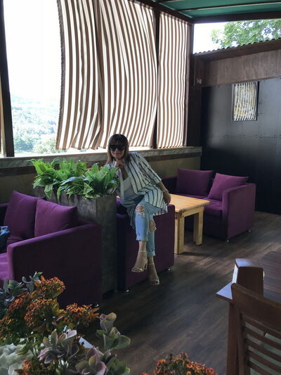  ,   Karolina, 51 ,   ,   , c 