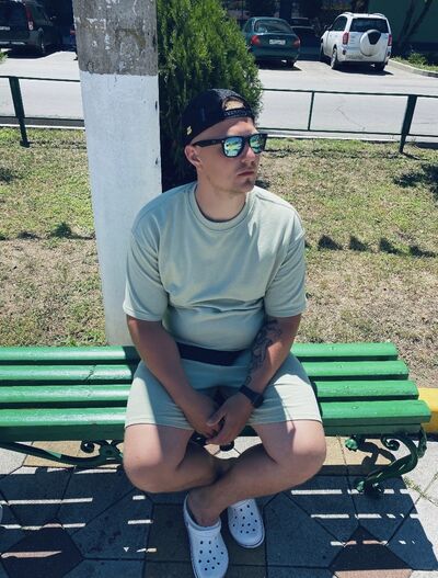  ,   Roman, 33 ,   ,   