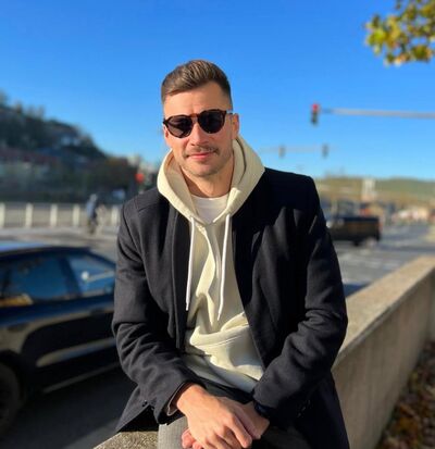  ,   James, 39 ,   ,   