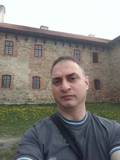  ,   Hayk, 38 ,   ,   , c 