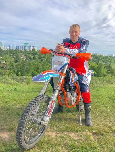  ,   Mikhail, 40 ,   ,   , c 