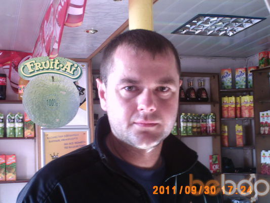  ,   Oleg, 44 ,  