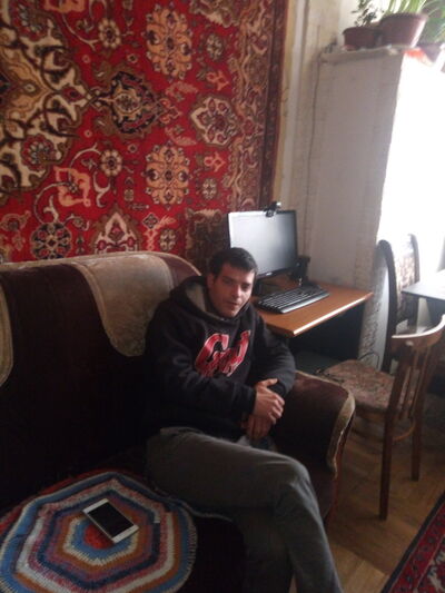  ,   Hayk, 32 ,   ,   , c 
