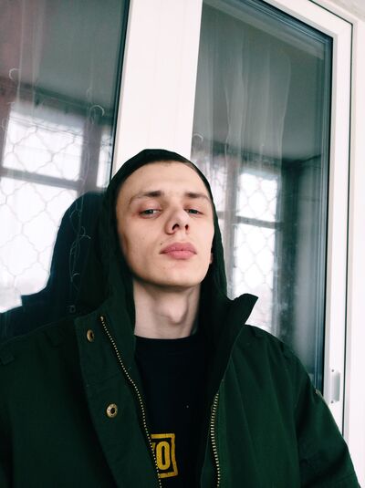  ,   Artur, 26 ,   ,   