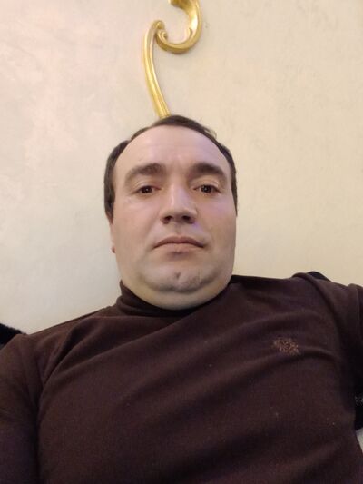  ,   Hayk, 37 ,   ,   