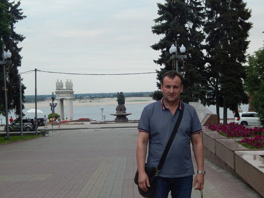 ,   Georg, 53 ,   