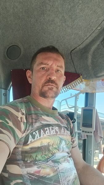  ,   Vladimir, 44 ,   ,   