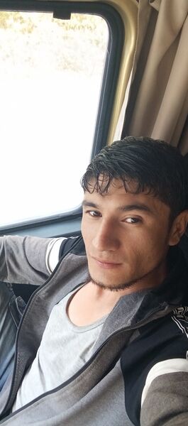   ,   Vohidbek, 30 ,   ,   