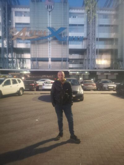  ,   Den, 38 ,   ,   