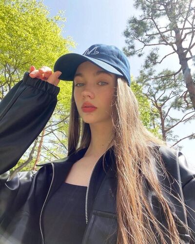  -,   , 21 ,     , c 