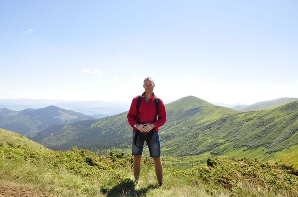  ,   Ruslan, 48 ,   ,   , c , 
