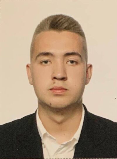  ,   Tom, 23 ,   ,   