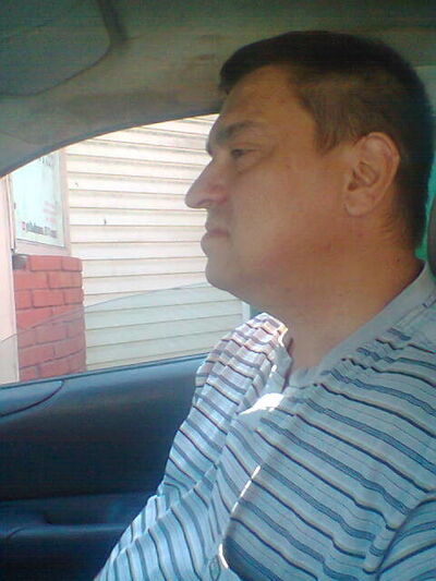  ,   Alex, 52 ,   