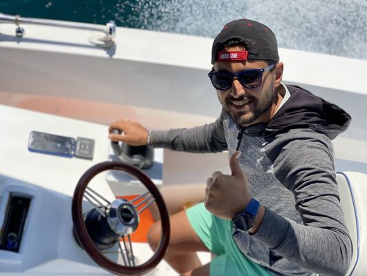  ,   Abdullah, 32 ,   ,   