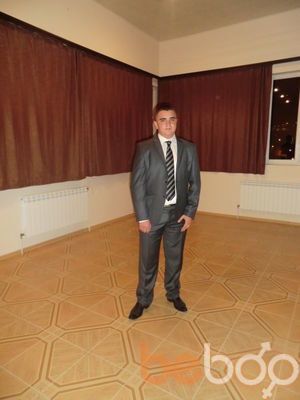  ,   John, 29 ,   ,   , c , 