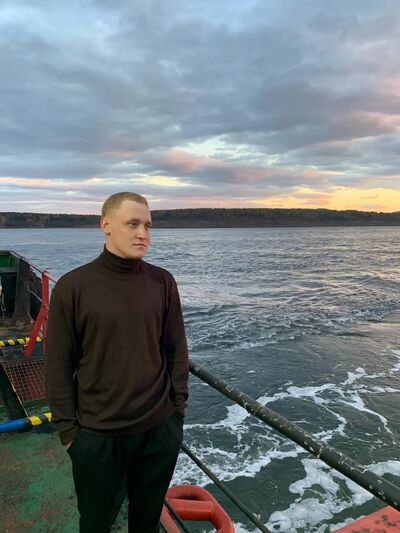  ,   Vlad, 23 ,   ,   