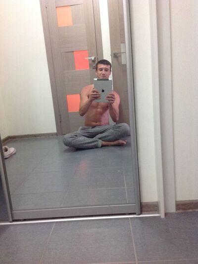  ,   Oleg, 34 ,   