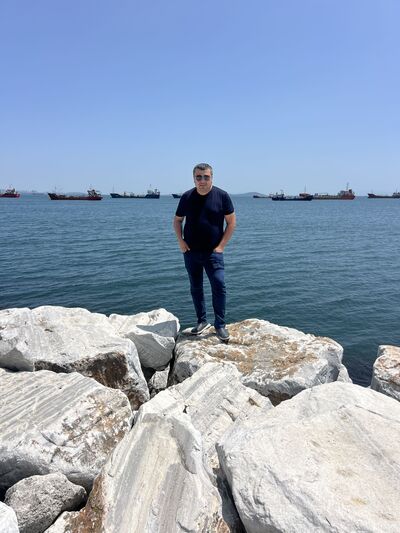  ,   Shohrux, 37 ,  