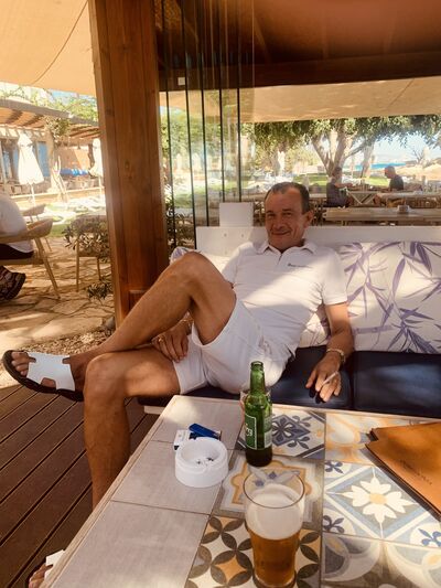  Limassol,   , 52 ,     , c 